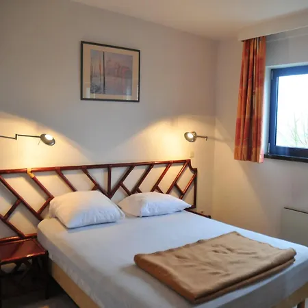 W Fireplace & Garden Apartament