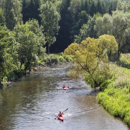 W Fireplace & Garden *